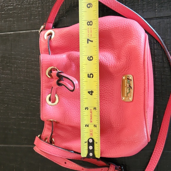 Michael kors mini bucket crossbody bag💖 - Picture 5 of 7